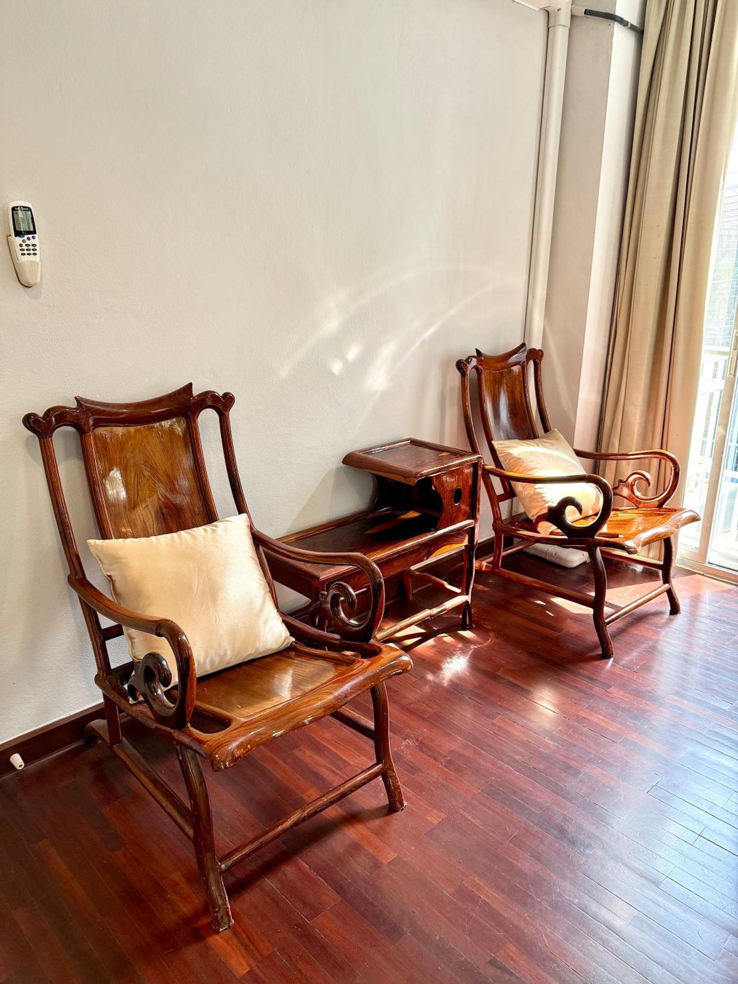 Samsen Suites/ 2 Br Suites for less Bangkok Extérieur photo